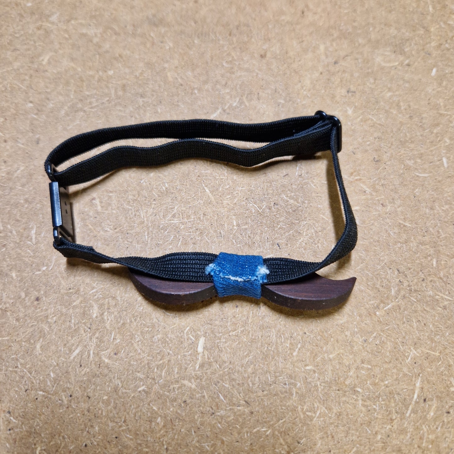 Nœud papillon moustache enfant